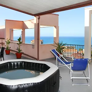 Attico Con 200 Mq Di Terrazza Solo Per Voi! Santo Stefano di Camastra